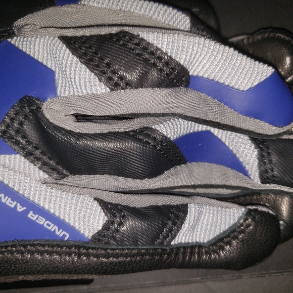 NWT! UNDER ARMOUR Men's RENEGADE Training Gloves! - Picture 5 of 10